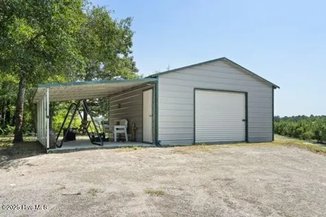 364 Murray Turner Farm Road Burgaw NC 28425