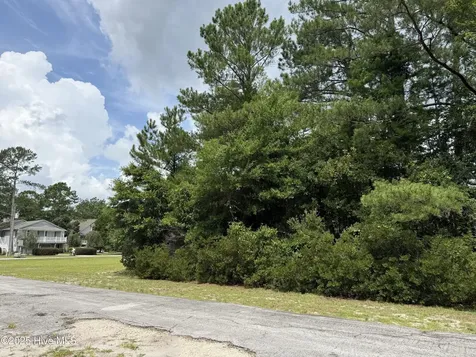 103 Lighthouse Lane New Bern NC 28560