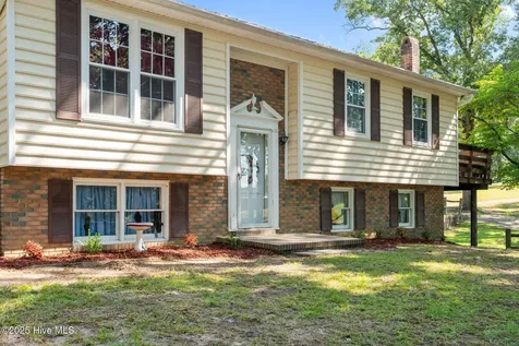 255 Sarason Place Vass NC 28394