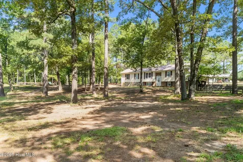 255 Sarason Place Vass NC 28394