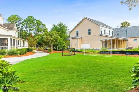 110 Seven Oaks Court Hampstead NC 28443