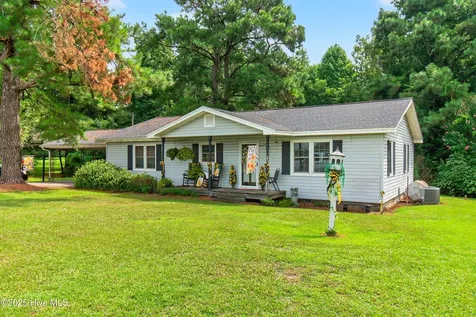 3665 Midway Drive Whiteville NC 28472