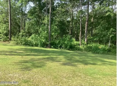 811 Breezewood Drive SE Bolivia NC 28422