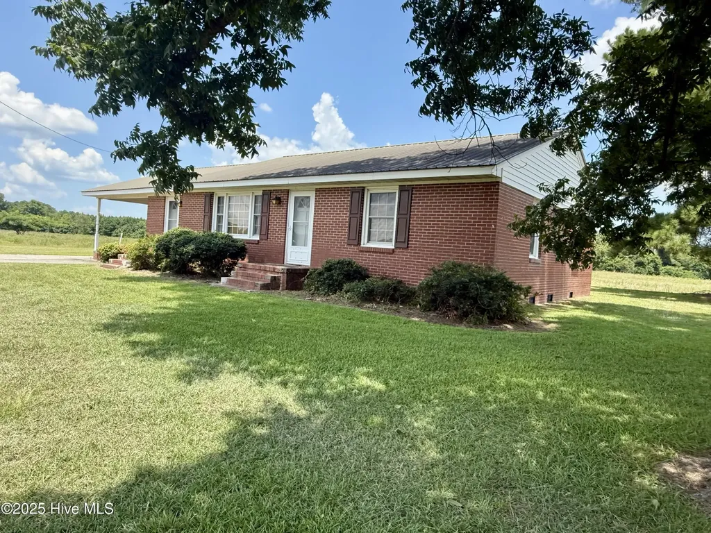1312 Cedar Landing Road Windsor NC 27983