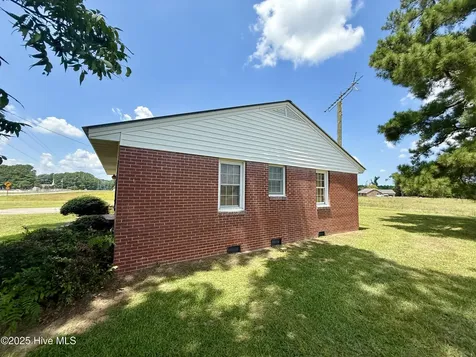 1312 Cedar Landing Road Windsor NC 27983