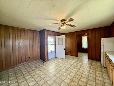 1312 Cedar Landing Road Windsor NC 27983