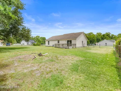 600 Foxfire Circle Jacksonville NC 28546