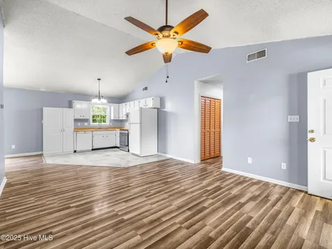 600 Foxfire Circle Jacksonville NC 28546