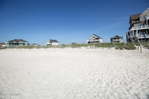 000 Hampton Colony Circle North Topsail Beach NC 28460