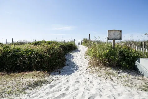 000 Hampton Colony Circle North Topsail Beach NC 28460