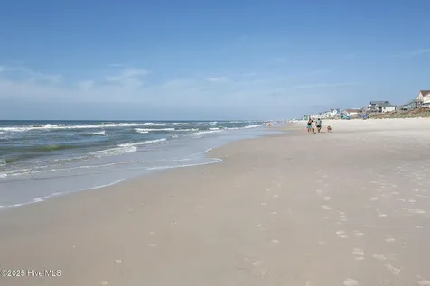 000 Hampton Colony Circle North Topsail Beach NC 28460