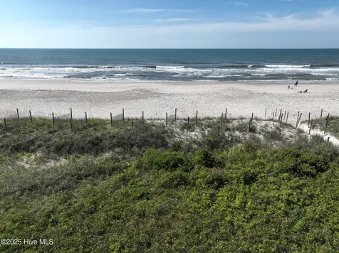 000 Hampton Colony Circle North Topsail Beach NC 28460