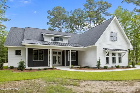 139 Indian Trail Beaufort NC 28516