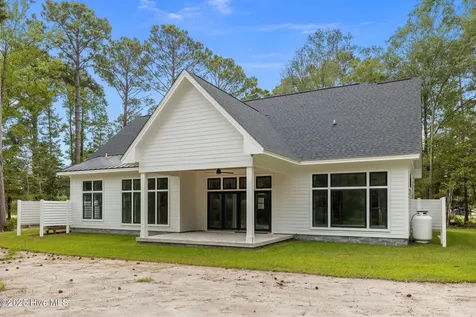 139 Indian Trail Beaufort NC 28516