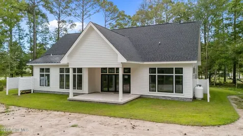 139 Indian Trail Beaufort NC 28516