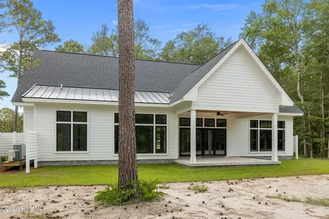 139 Indian Trail Beaufort NC 28516