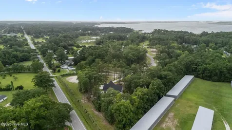139 Indian Trail Beaufort NC 28516