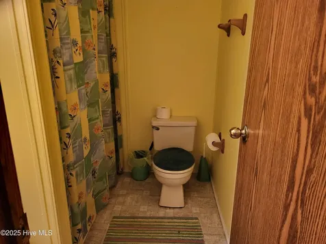 34 Dogwood Lane Blounts Creek NC 27814