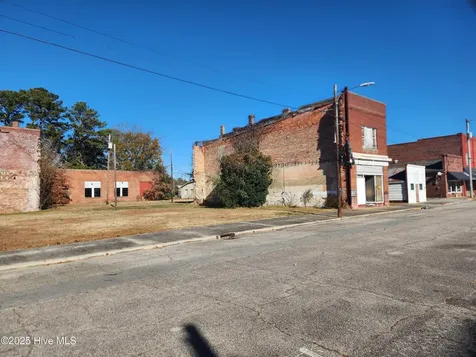 108 N Main Street Robersonville NC 27871