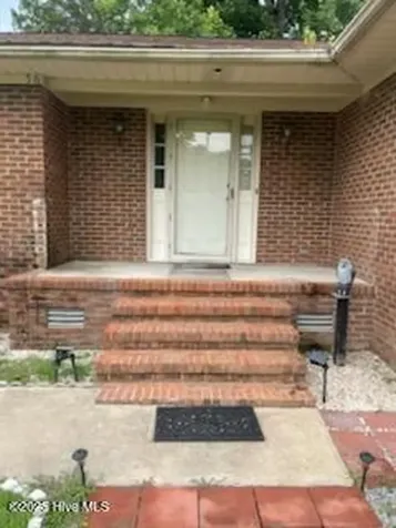 56 Hilltop Drive Washington NC 27889