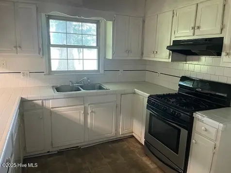 56 Hilltop Drive Washington NC 27889