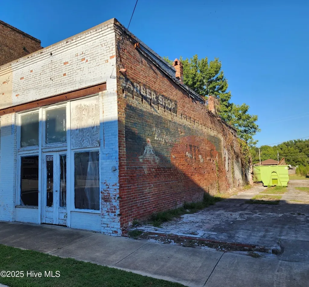 7412 Main Street Bethel NC 27812