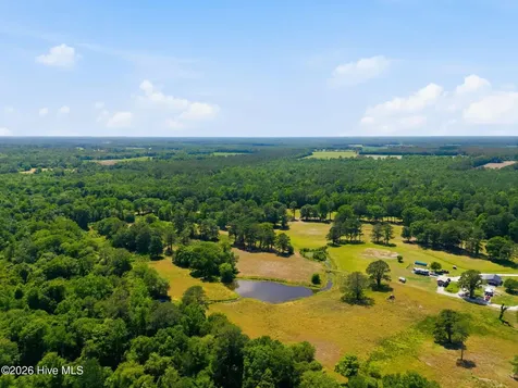 6722 S Nc 41 Highway Wallace NC 28466