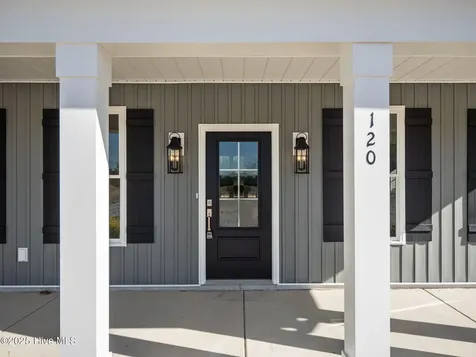 120 Cripple Creek Drive Swansboro NC 28584
