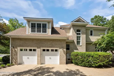 125 Falling Water Way Wallace NC 28466