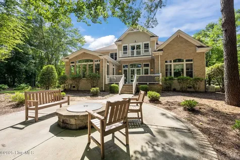 125 Falling Water Way Wallace NC 28466