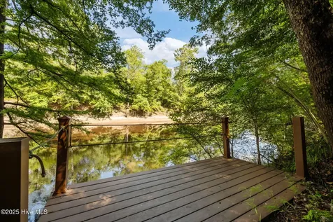 125 Falling Water Way Wallace NC 28466