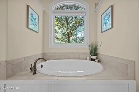 125 Falling Water Way Wallace NC 28466