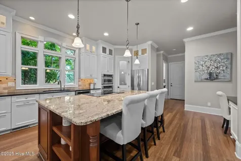 125 Falling Water Way Wallace NC 28466