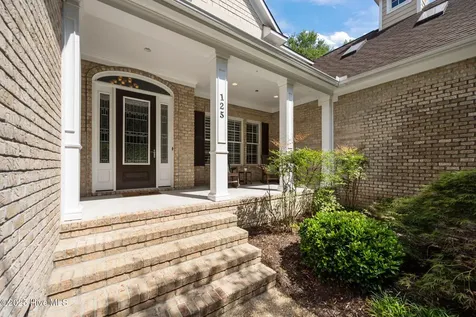 125 Falling Water Way Wallace NC 28466