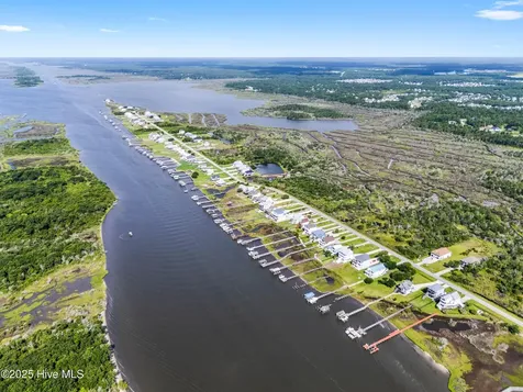 230 Waterway Drive Sneads Ferry NC 28460