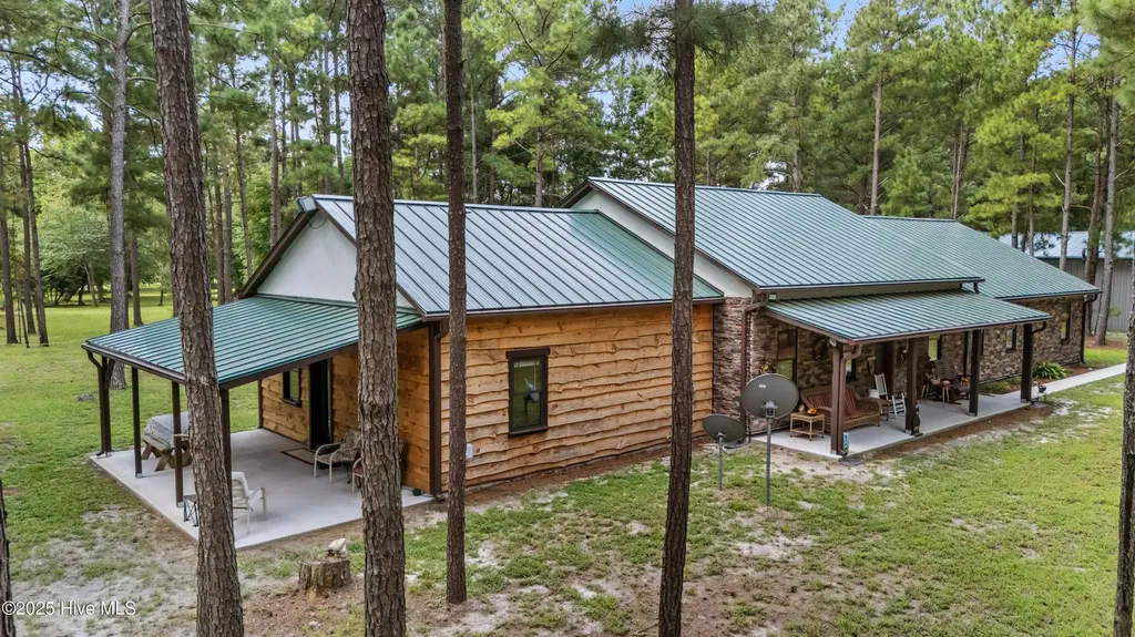 970 E Waterway Drive Belhaven NC 27810