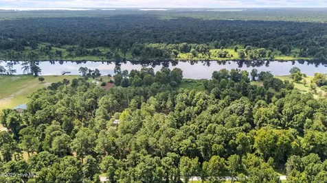 970 E Waterway Drive Belhaven NC 27810