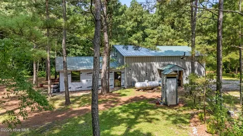 970 E Waterway Drive Belhaven NC 27810