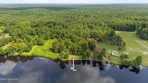 970 E Waterway Drive Belhaven NC 27810