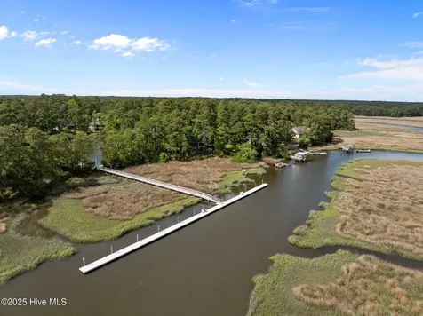 5257 Walden Court SE Southport NC 28461
