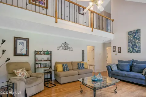 6528 Foxberry Road Fayetteville NC 28314