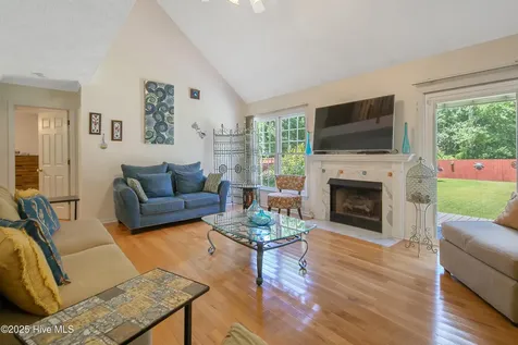 6528 Foxberry Road Fayetteville NC 28314