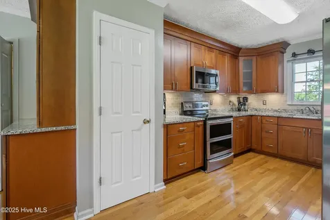 6528 Foxberry Road Fayetteville NC 28314