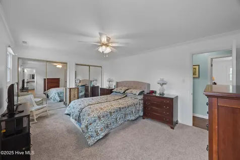 5302 Bogue Drive Oriental NC 28571