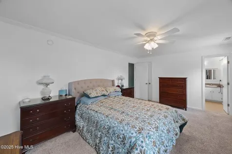 5302 Bogue Drive Oriental NC 28571