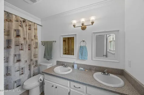 5302 Bogue Drive Oriental NC 28571