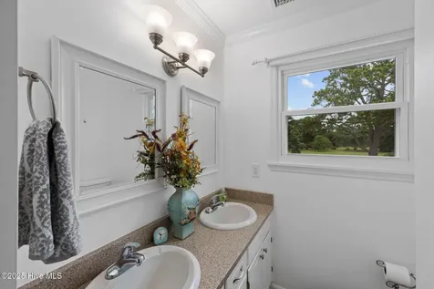 5302 Bogue Drive Oriental NC 28571