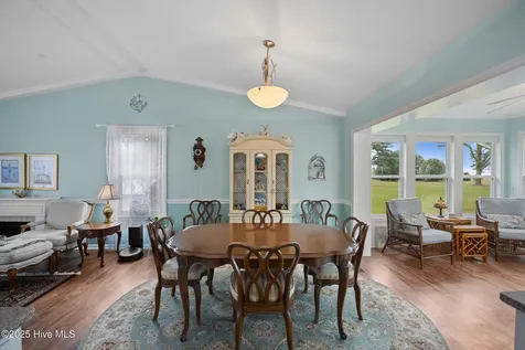 5302 Bogue Drive Oriental NC 28571