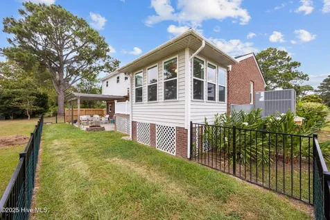 5302 Bogue Drive Oriental NC 28571