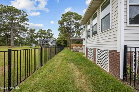 5302 Bogue Drive Oriental NC 28571